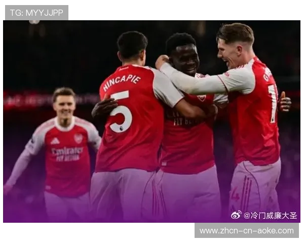 终场哨响，阿森纳球员掩面离场，狼队主场狂欢庆祝绝平